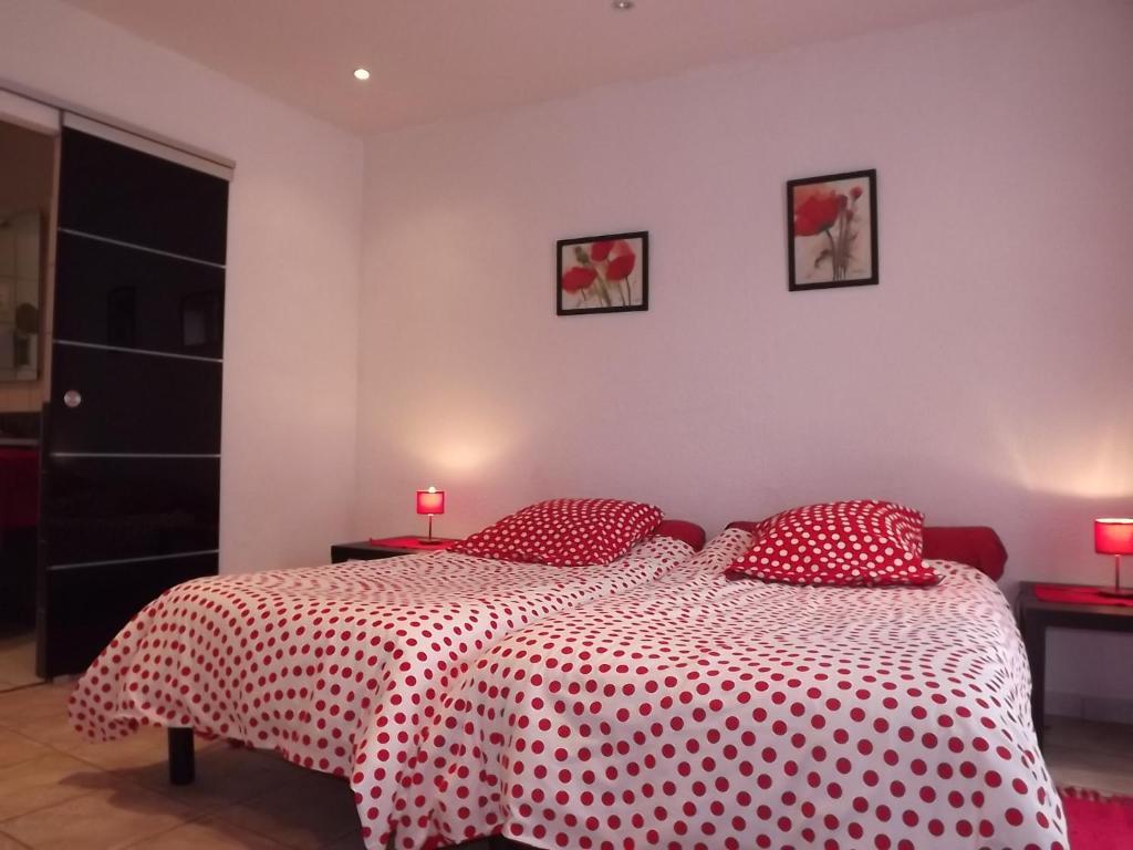 Chambres D'Hotes- Le Pre Aux Anes Albon Værelse billede